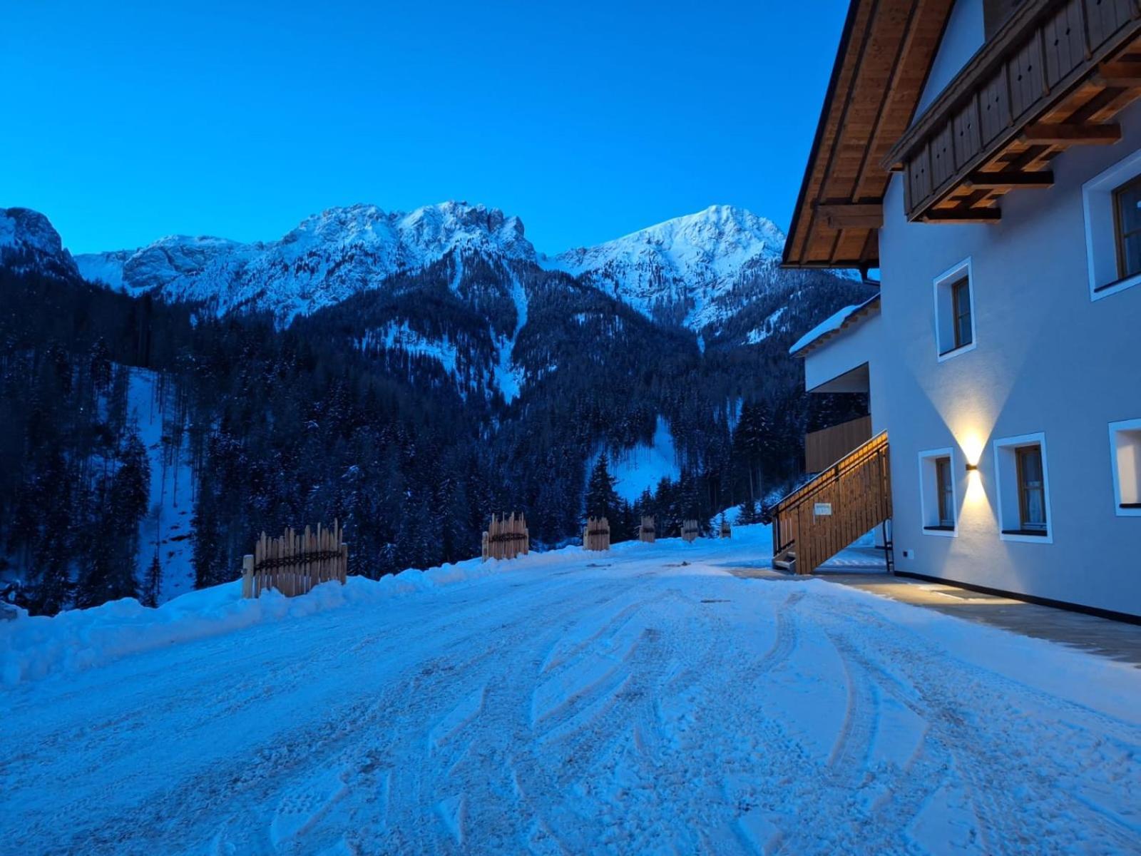 Almresidenz Unterrain -1 Km By Car Distance Ski Slopes Kronplatz Olang Exterior photo