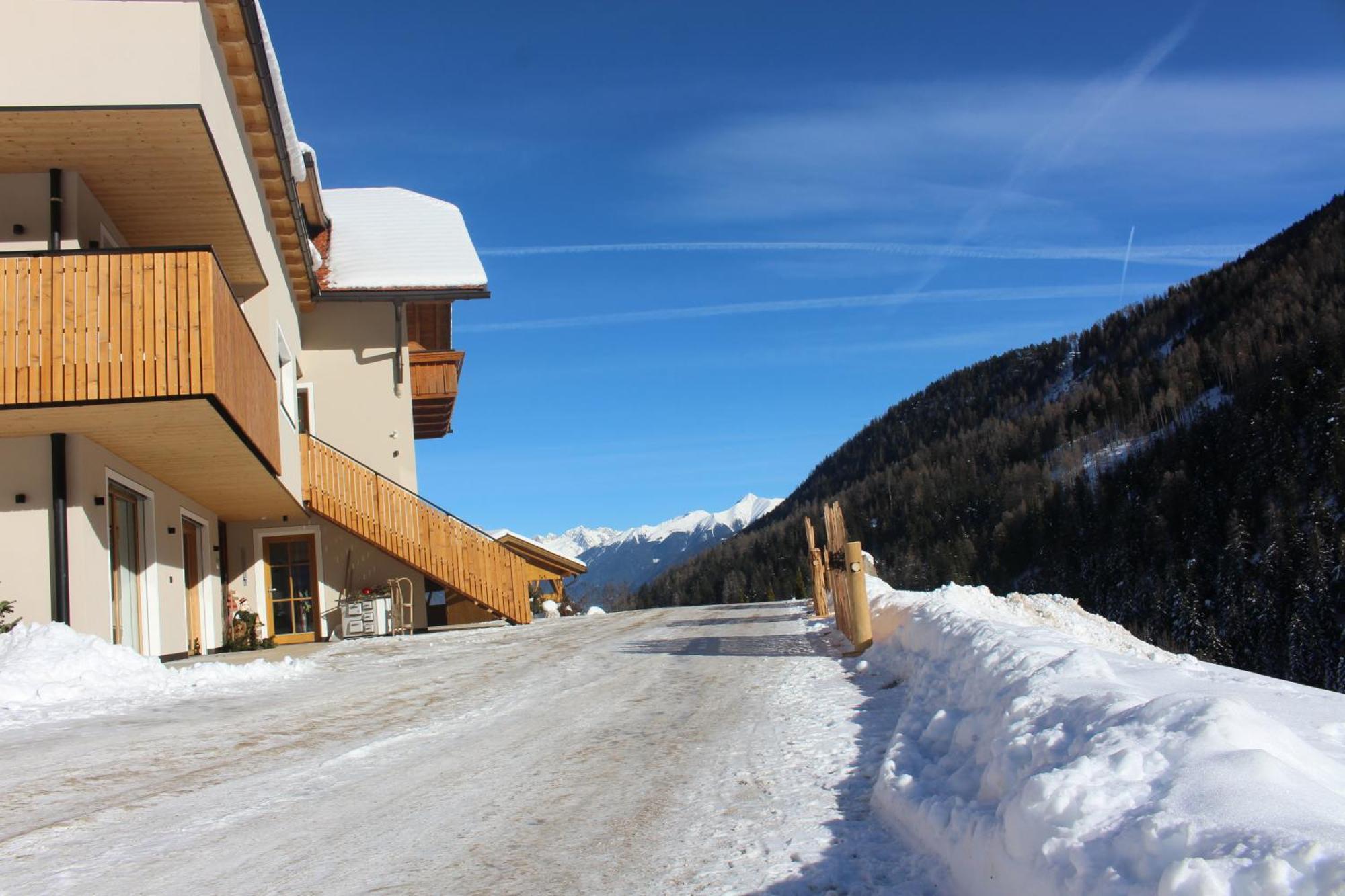 Almresidenz Unterrain -1 Km By Car Distance Ski Slopes Kronplatz Olang Exterior photo