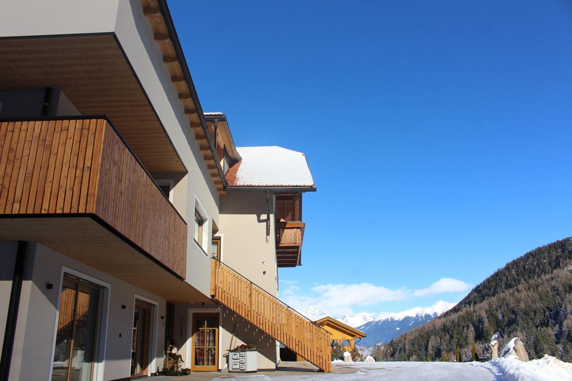 Almresidenz Unterrain -1 Km By Car Distance Ski Slopes Kronplatz Olang Exterior photo