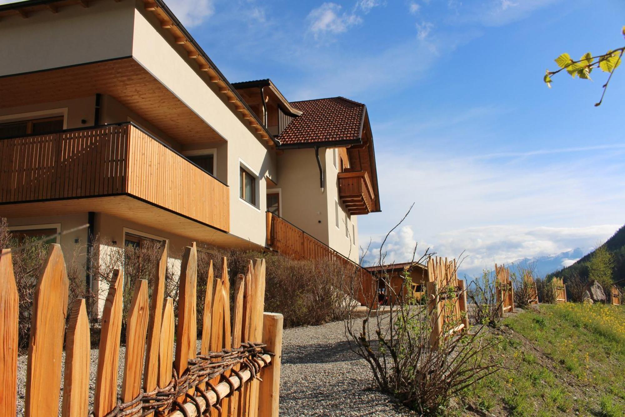 Almresidenz Unterrain -1 Km By Car Distance Ski Slopes Kronplatz Olang Exterior photo