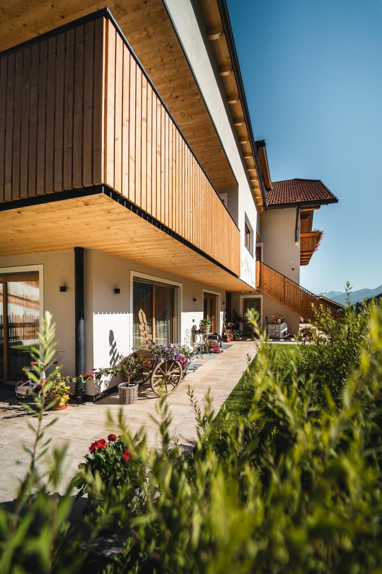 Almresidenz Unterrain -1 Km By Car Distance Ski Slopes Kronplatz Olang Exterior photo