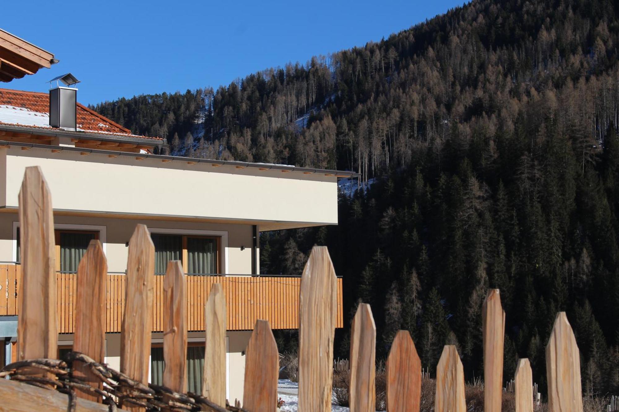 Almresidenz Unterrain -1 Km By Car Distance Ski Slopes Kronplatz Olang Exterior photo